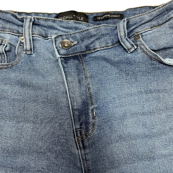 Kendall + Kylie Jean Shorts Size 13/31 - Picture 3 of 7